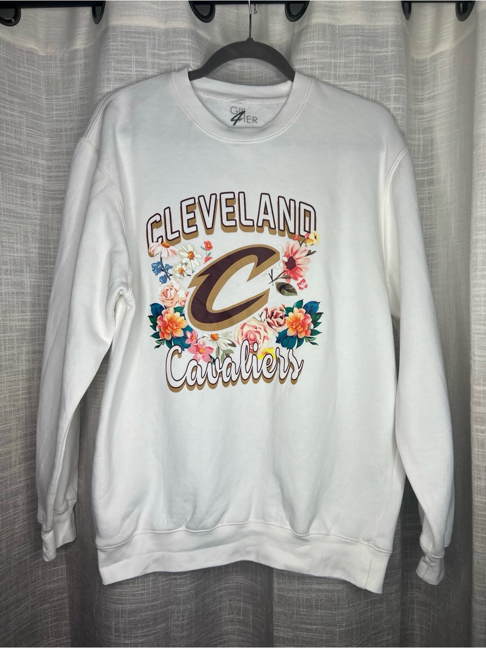 G-III 4Her Cleveland Cavaliers Crew Neck